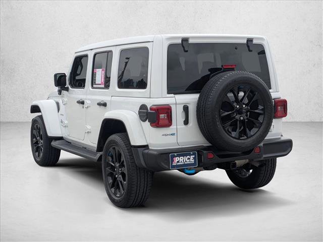 Used 2022 Jeep Wrangler Unlimited Sahara w/ Cold Weather Group image 8
