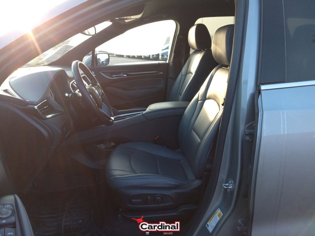 Used 2023 Buick Enclave Essence w/ Sport Touring Edition image 19