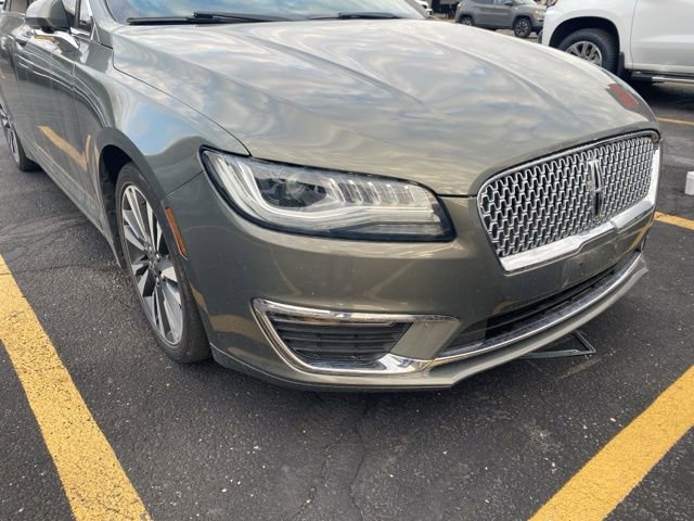 Used 2017 Lincoln MKZ Reserve image 3