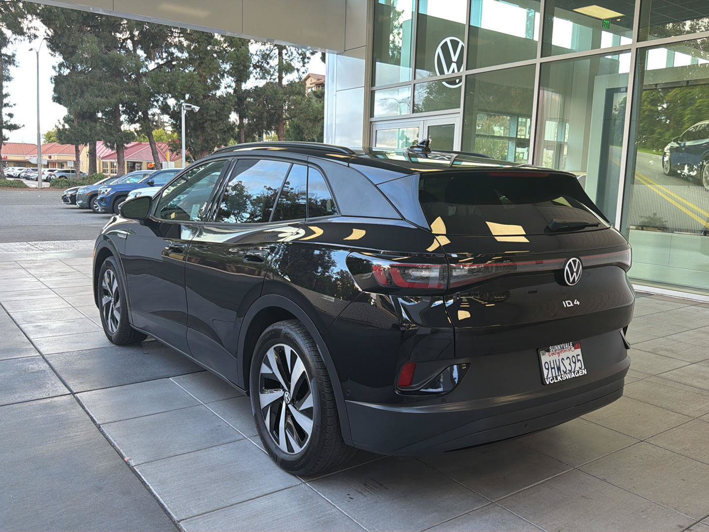 Certified 2023 Volkswagen ID.4 Pro RWD image 3
