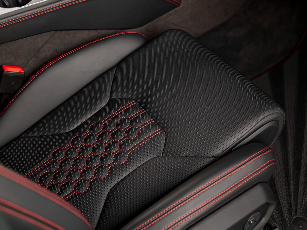 Used 2025 Lamborghini Urus SE image 27