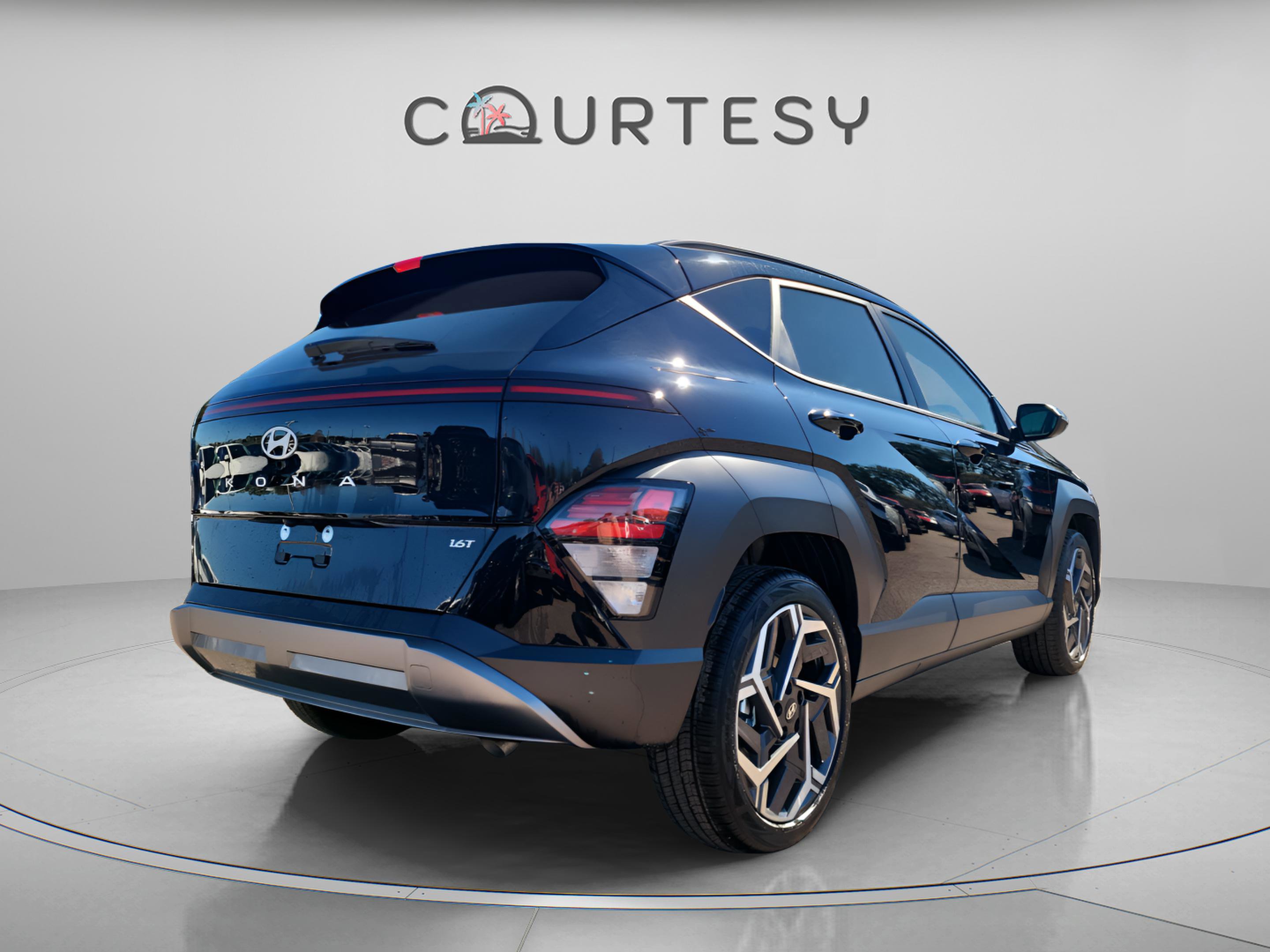 New 2026 Hyundai Kona SEL Premium image 4