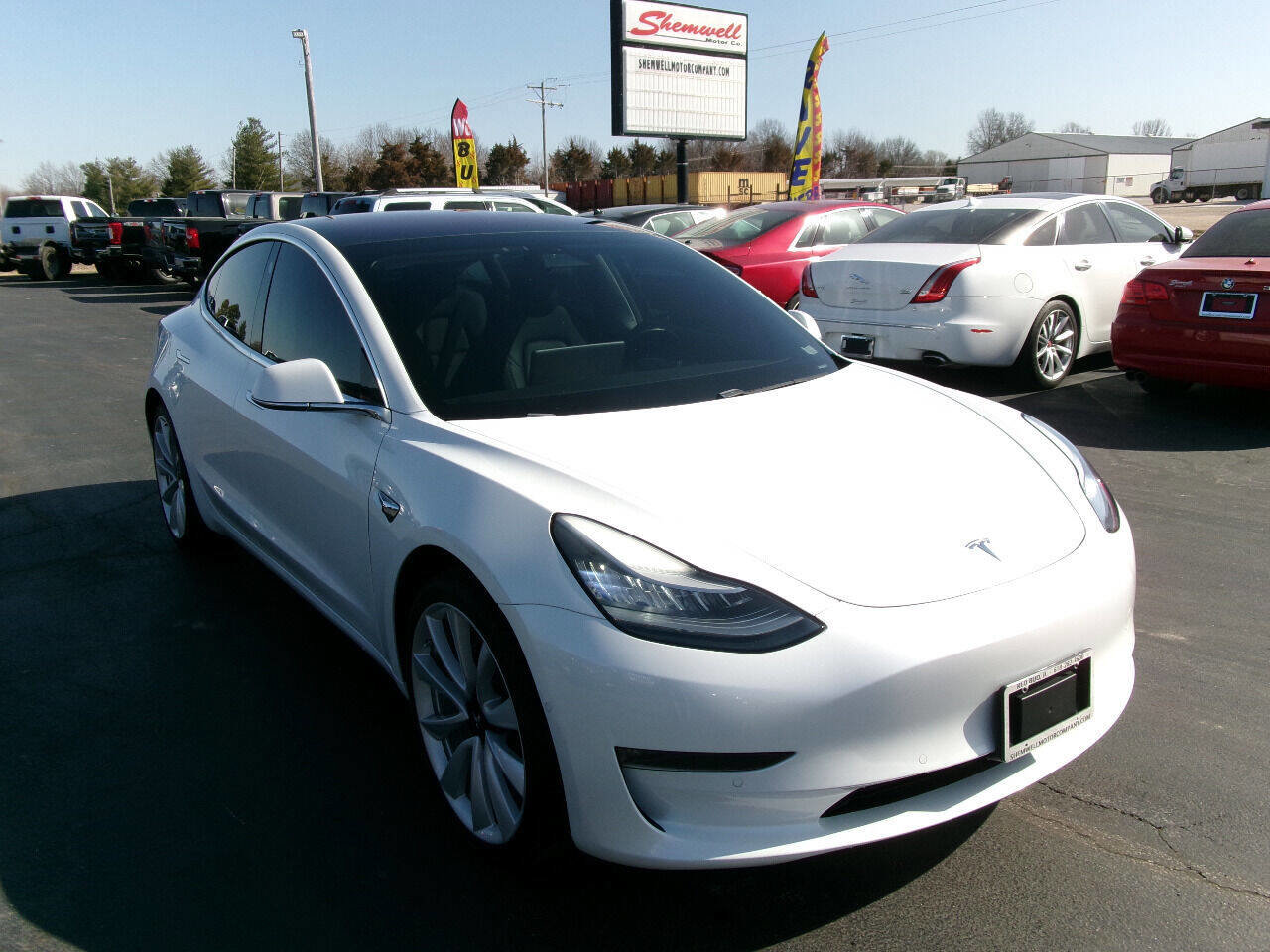 Used 2018 Tesla Model 3 Mid Range image 2