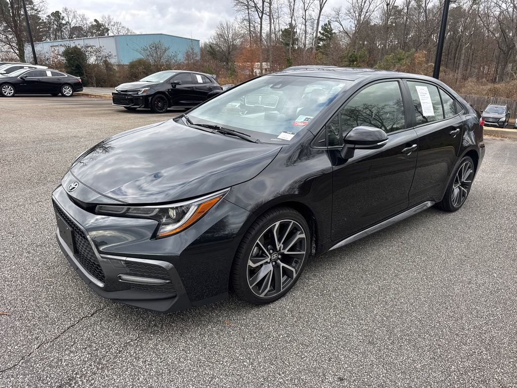 Used 2022 Toyota Corolla SE w/ SE Premium Package FWD image 3