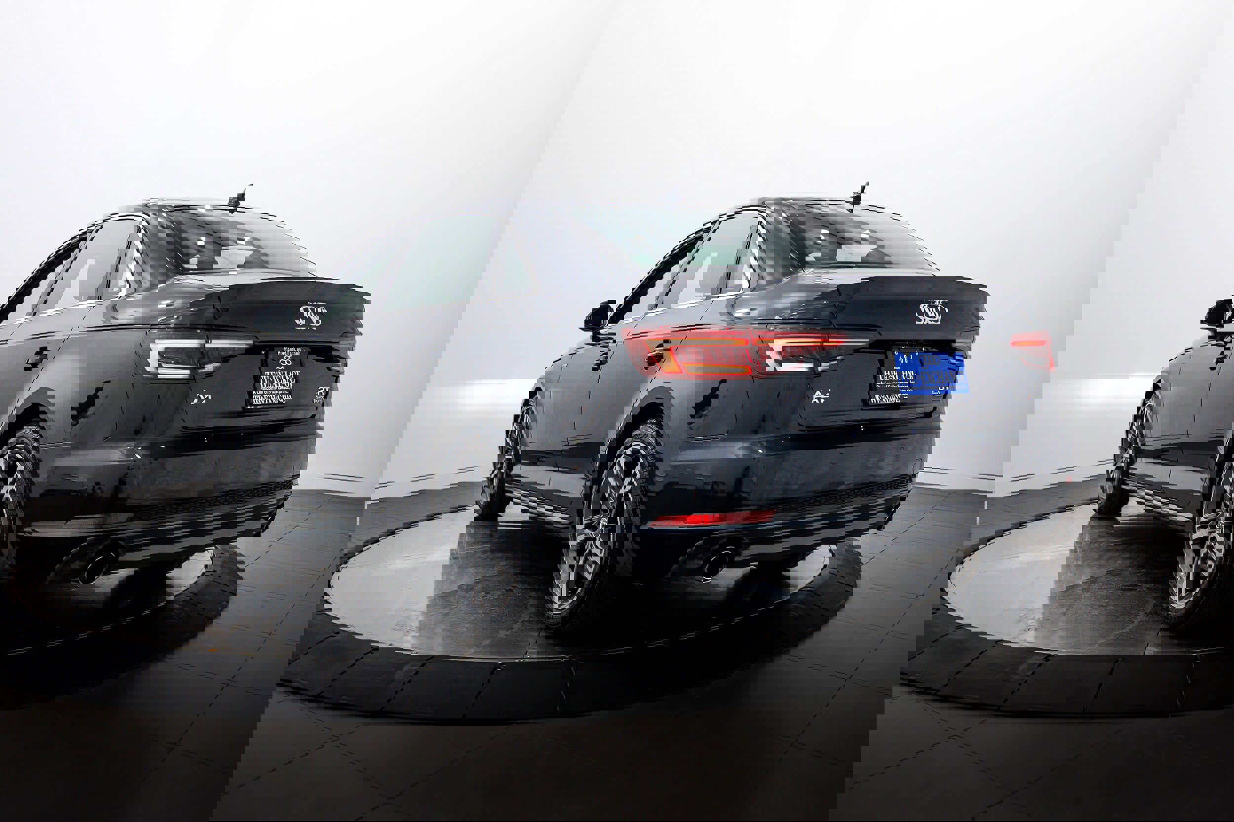 Certified 2018 Audi A4 2.0T Premium Plus w/ Premium Plus Package image 5