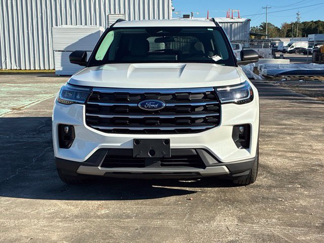 Used 2026 Ford Explorer Active w/ Active Comfort Package RWD image 8