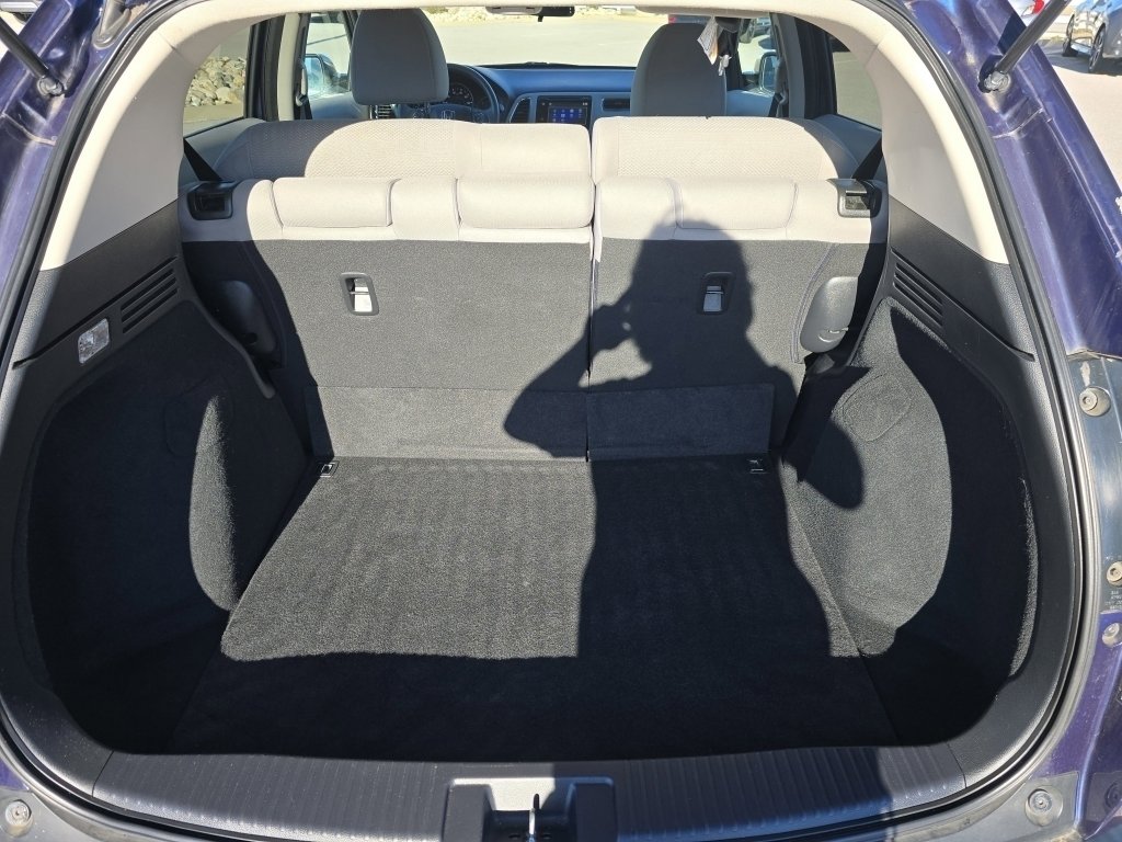 Used 2017 Honda HR-V EX image 19