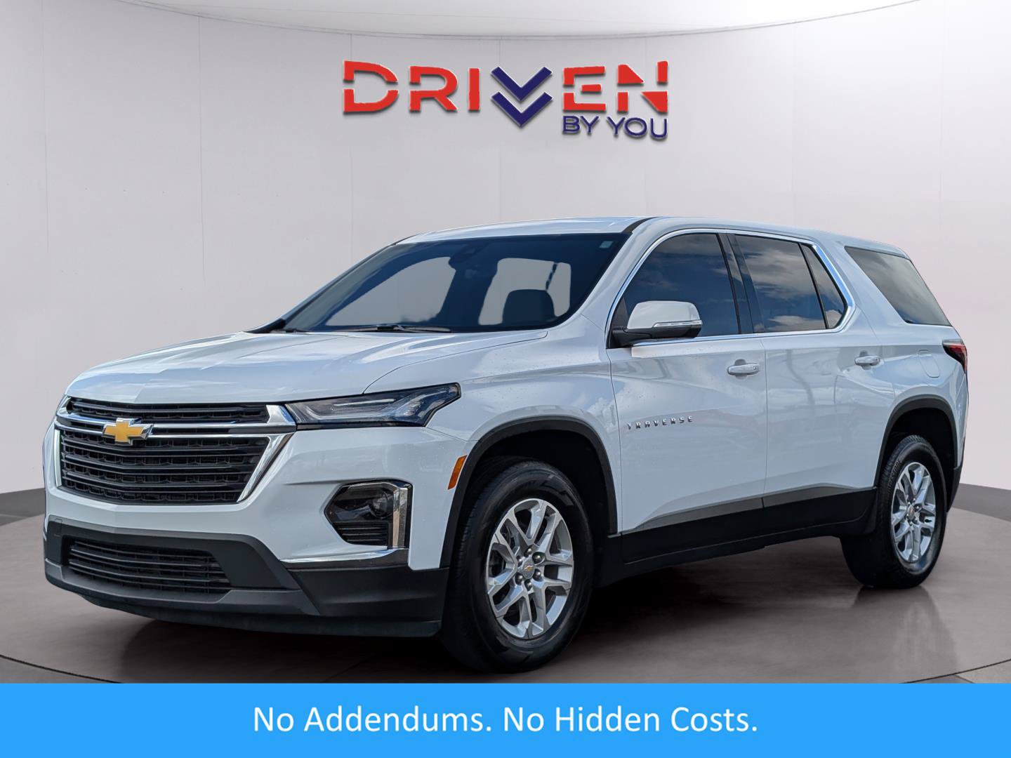 Used 2024 Chevrolet Traverse LS w/ Safety Package FWD image 1