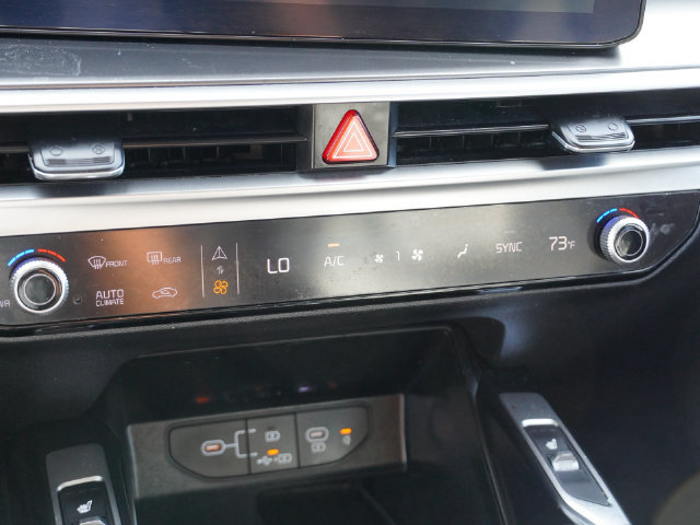 Used 2024 Kia Sorento S FWD image 37