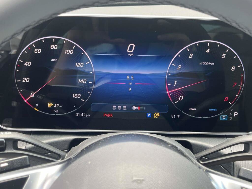 New 2026 Mercedes-Benz C 300 4MATIC Sedan image 3