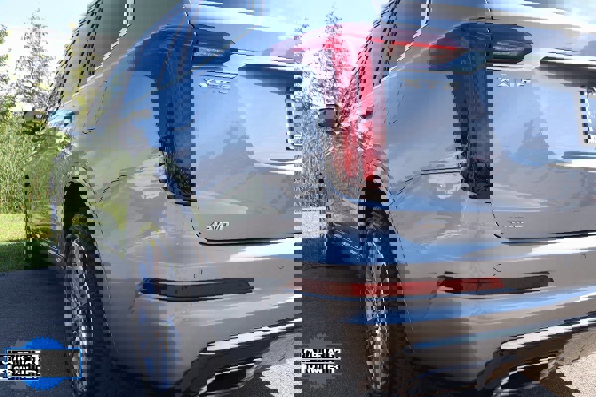 Used 2023 Cadillac XT6 Premium Luxury image 29