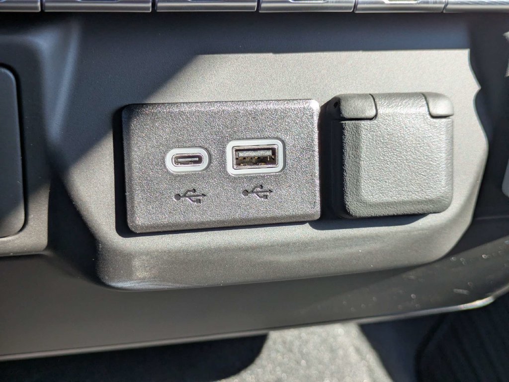 New 2026 Chevrolet Silverado 1500 Custom w/ Turbomax Blackout Package AWD/4WD image 22