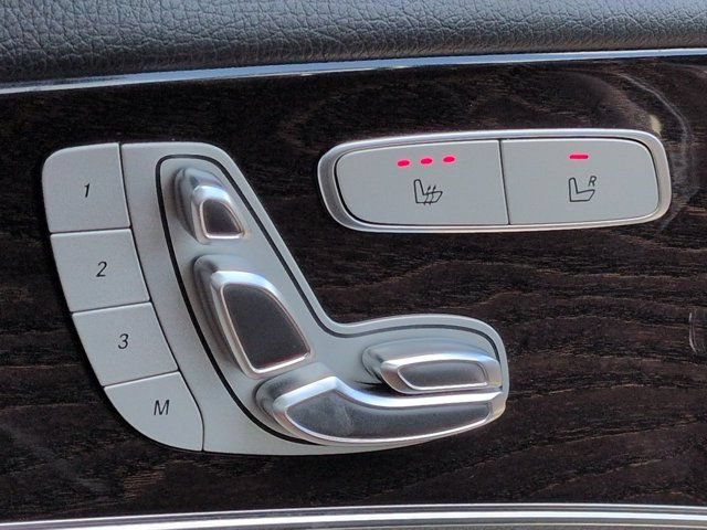 Used 2019 Mercedes-Benz E 300 image 23
