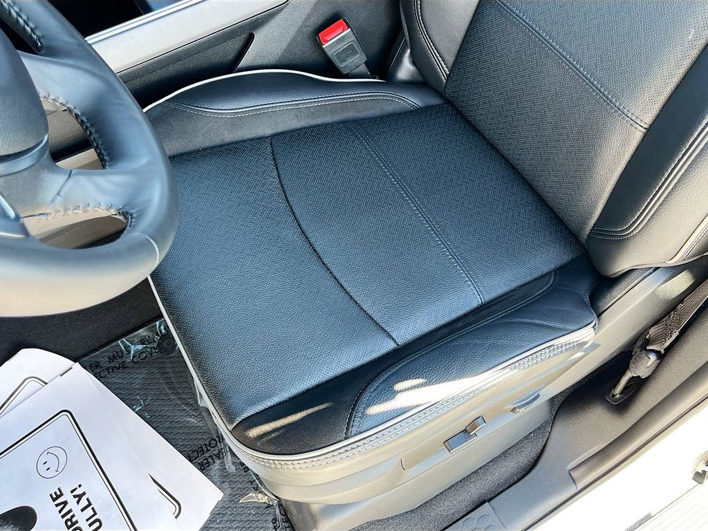 Certified 2024 RAM 2500 Laramie w/ Night Edition image 19