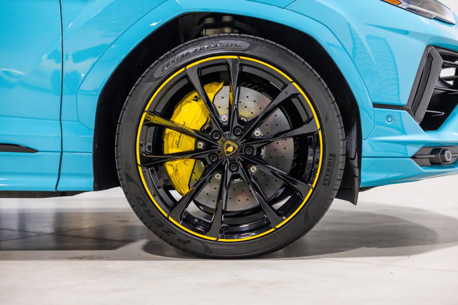 Used 2024 Lamborghini Urus S image 22