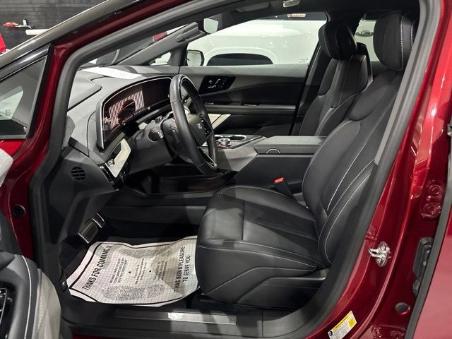 Used 2025 Cadillac Optiq Sport 2 AWD/4WD image 11