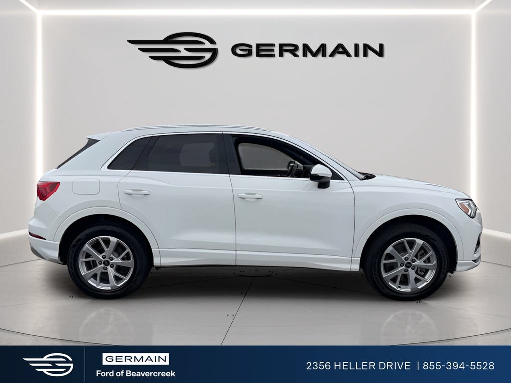 Used 2023 Audi Q3 2.0T Premium AWD/4WD image 9