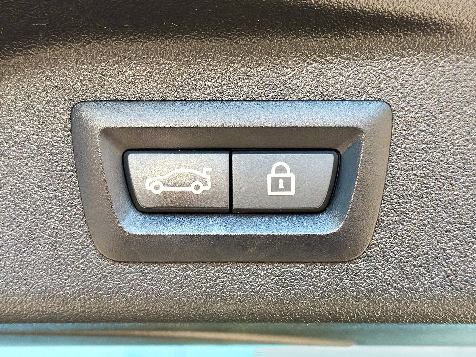 Used 2022 BMW X7 xDrive40i w/ M Sport Package image 13