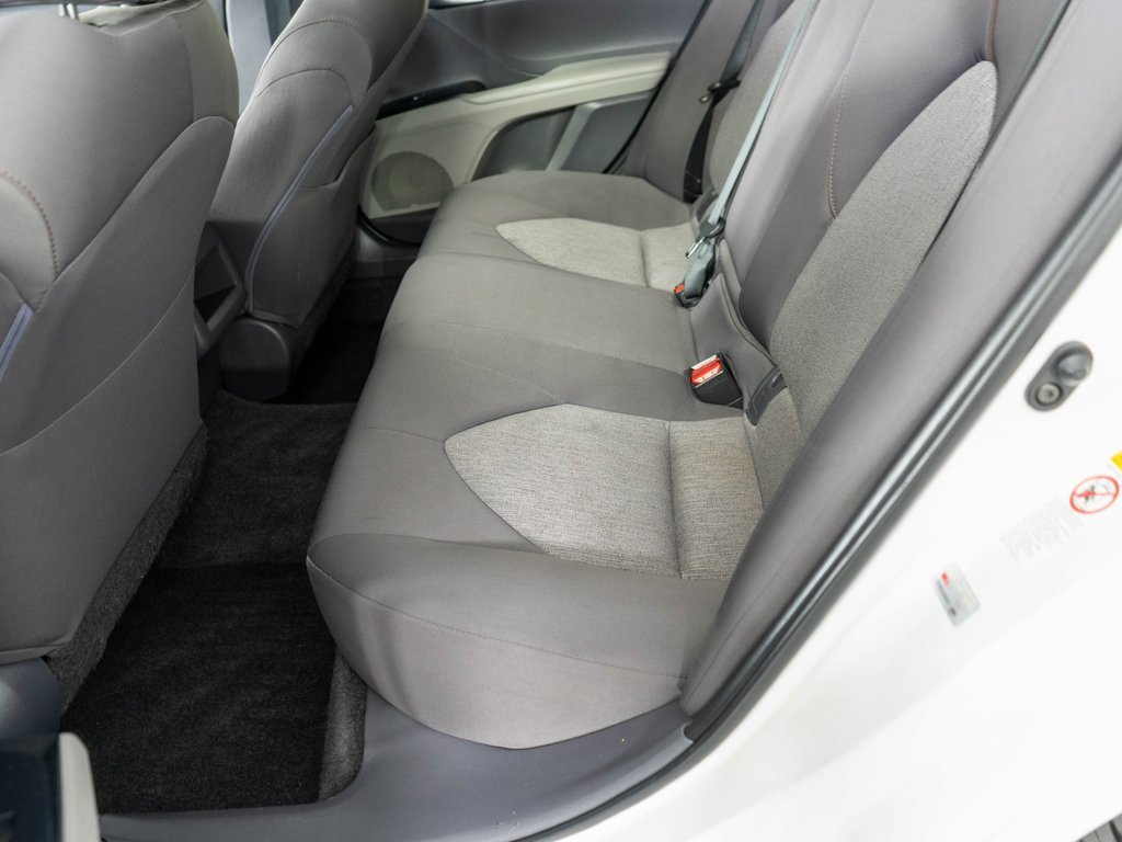 Used 2018 Toyota Camry LE w/ Moonroof Package image 11