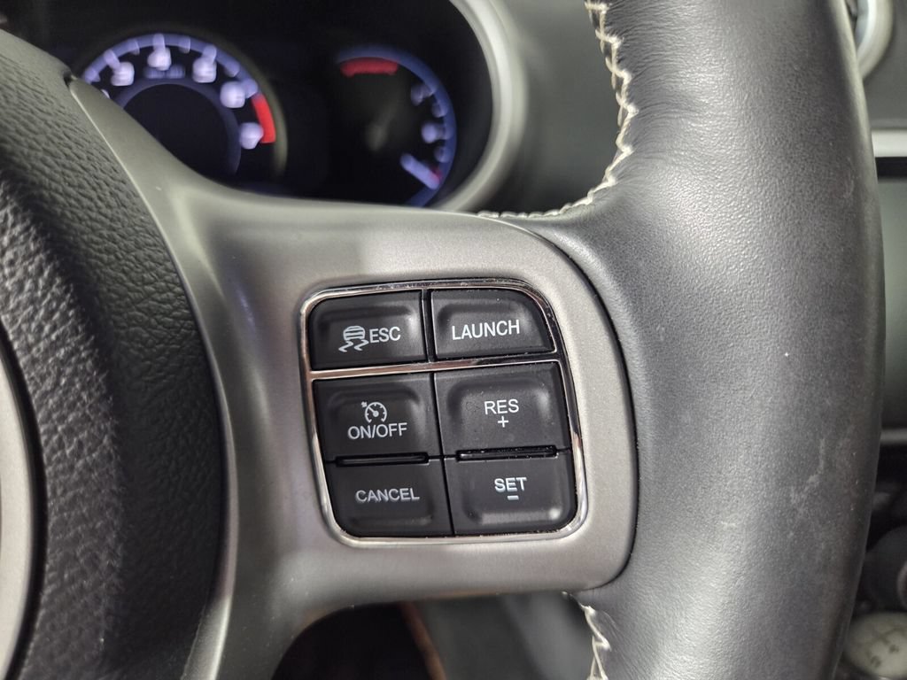 Used 2014 SRT Viper GTS w/ GTS Laguna Interior Package RWD image 17