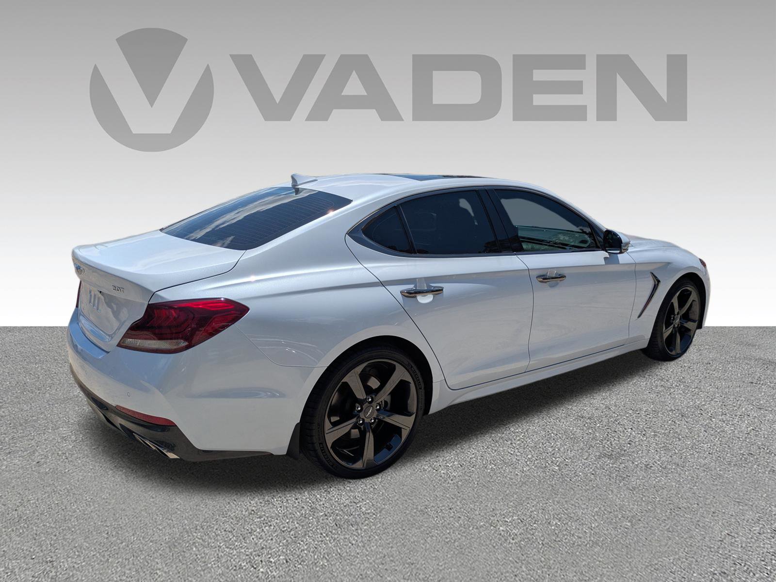 Used 2019 Genesis G70 2.0T Advanced w/ Sport Package RWD image 23
