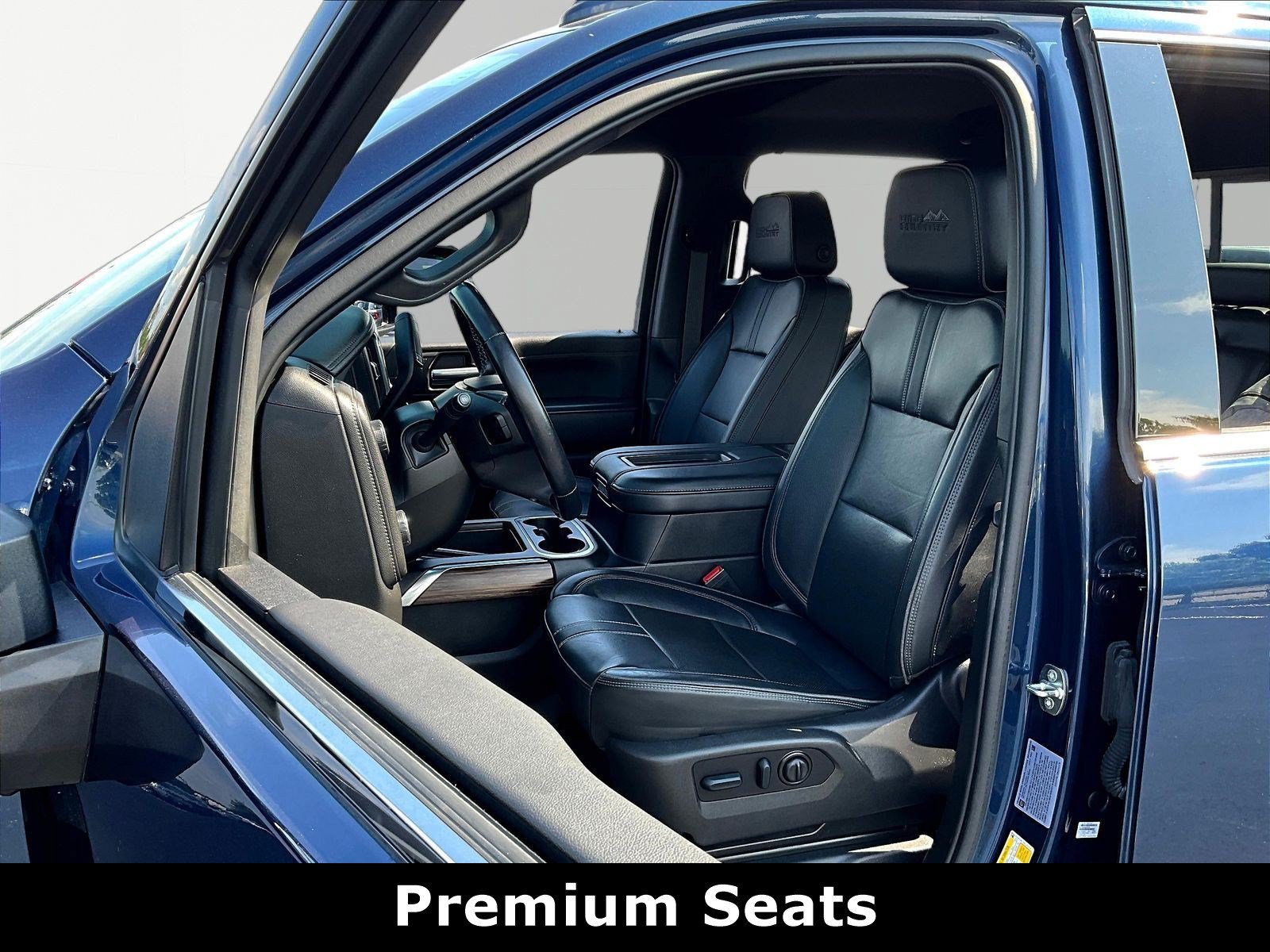 Used 2022 Chevrolet Silverado 2500 High Country w/ Z71 Off-Road Package AWD/4WD image 22