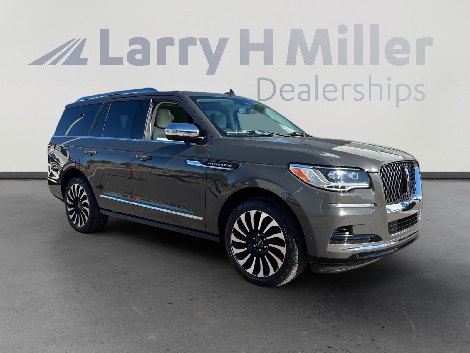 Used 2022 Lincoln Navigator Black Label image 7