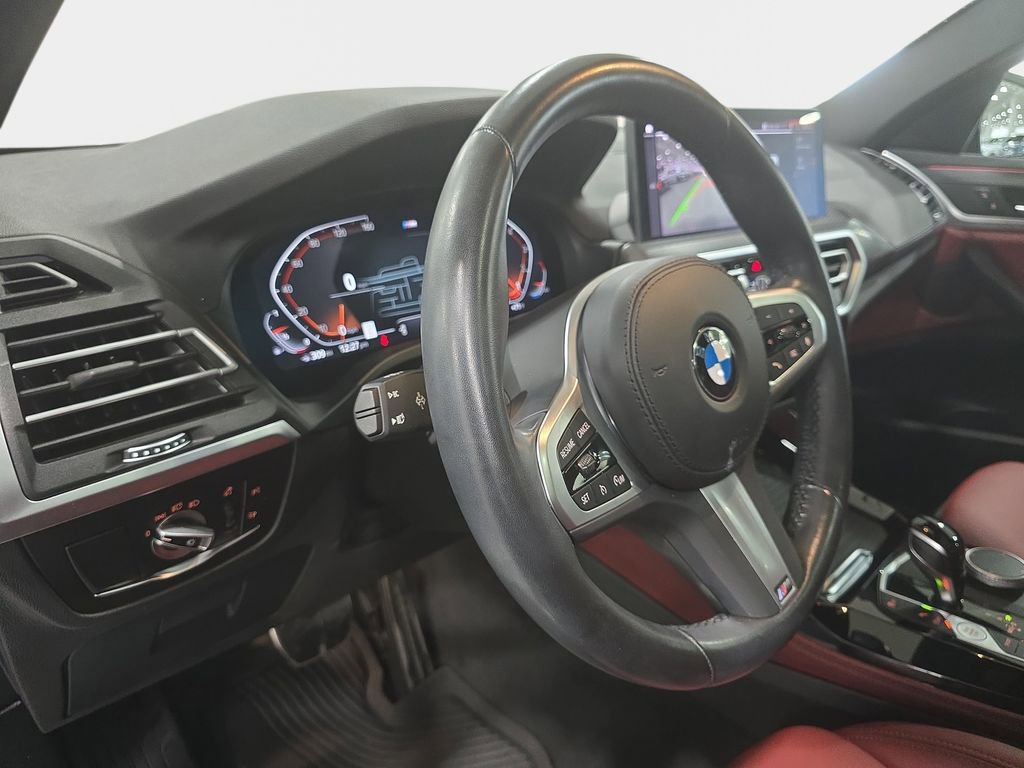 Used 2025 BMW X4 xDrive30i w/ M Sport Package image 26