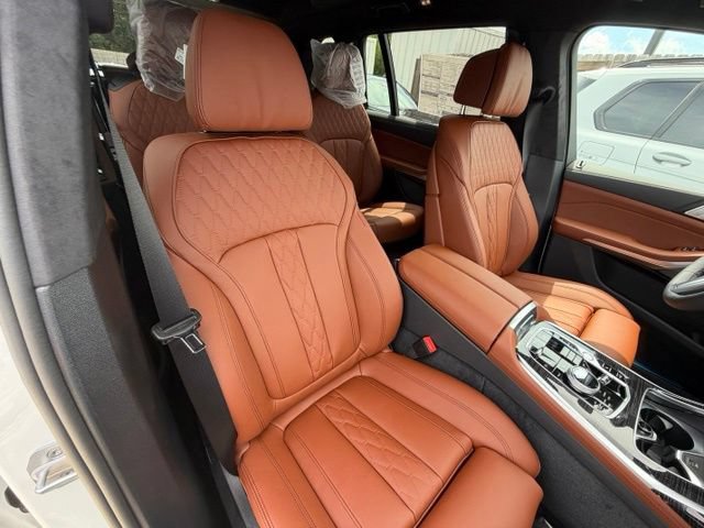 New 2027 BMW X7 xDrive40i w/ M Sport Package AWD/4WD image 31
