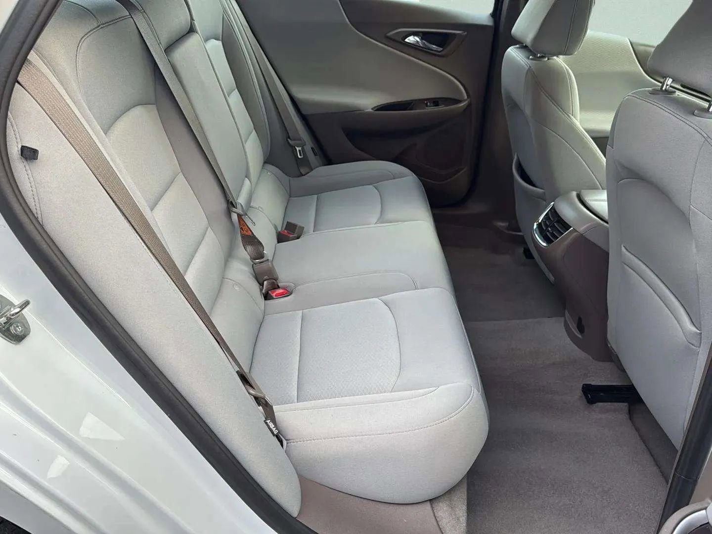 Used 2022 Chevrolet Malibu LT image 23