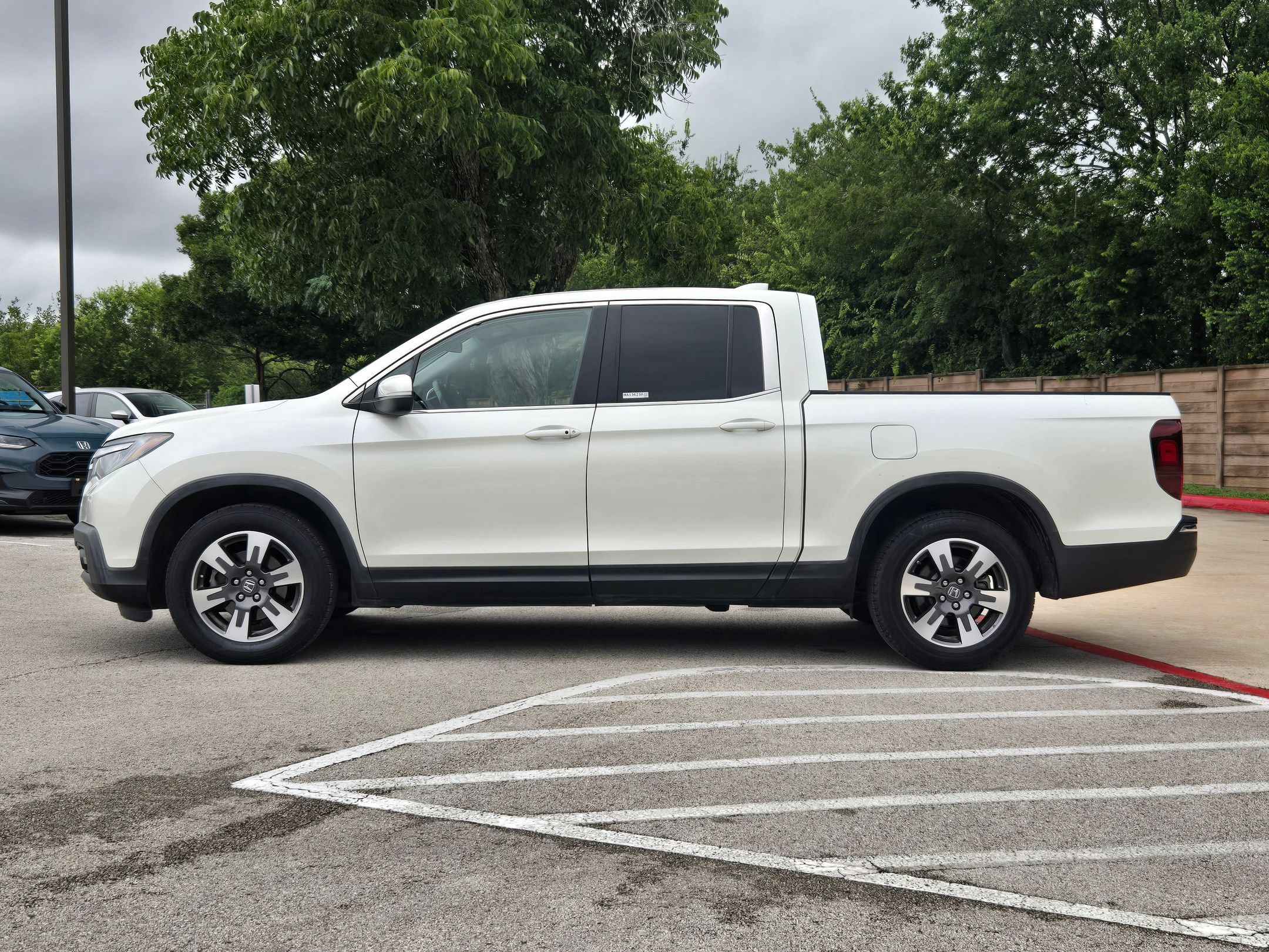Used 2017 Honda Ridgeline RTL image 6
