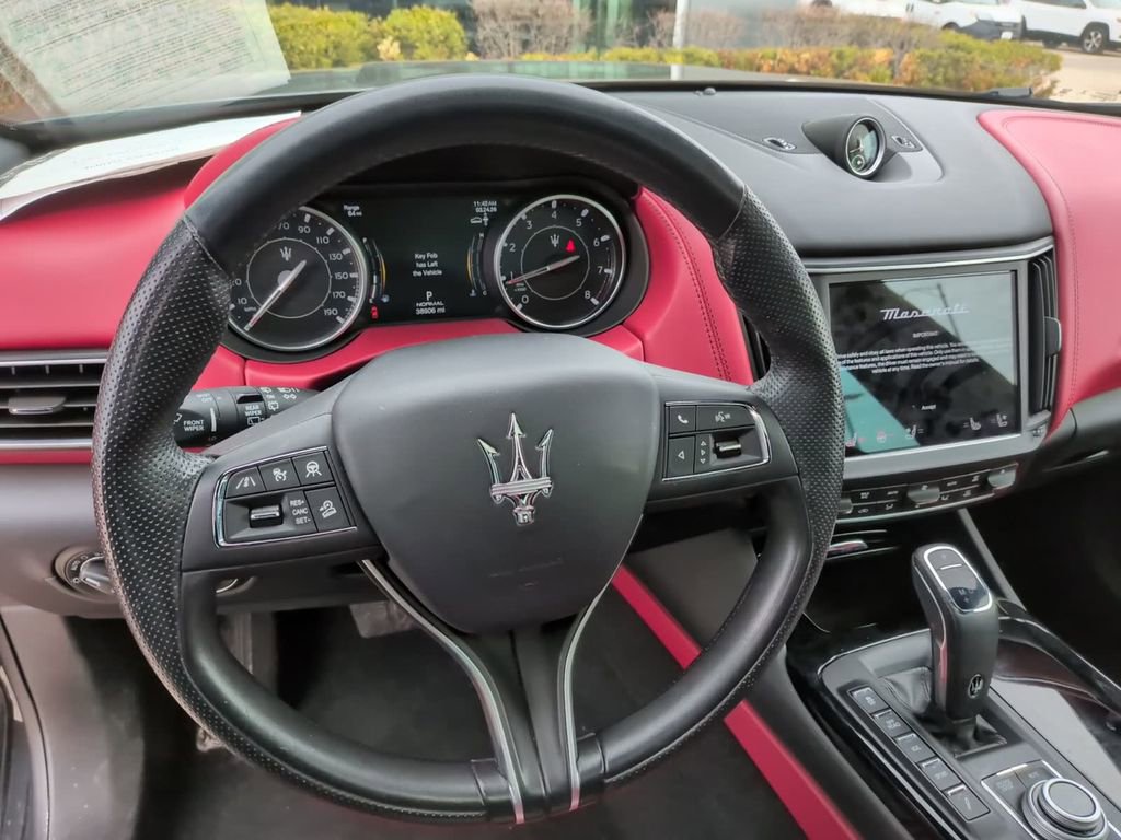 Used 2023 Maserati Levante GT image 32