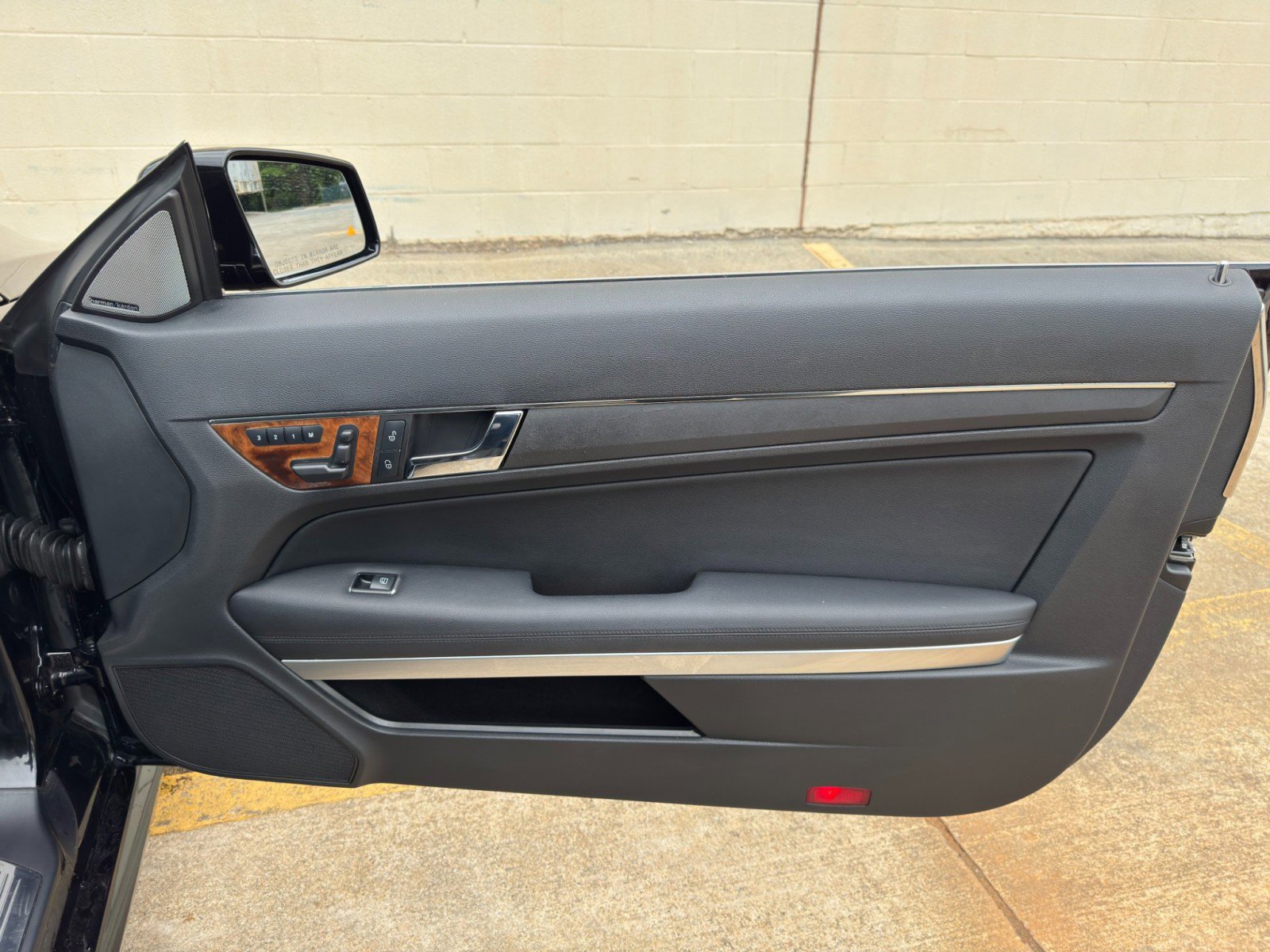 Used 2012 Mercedes-Benz E 550 Coupe image 38
