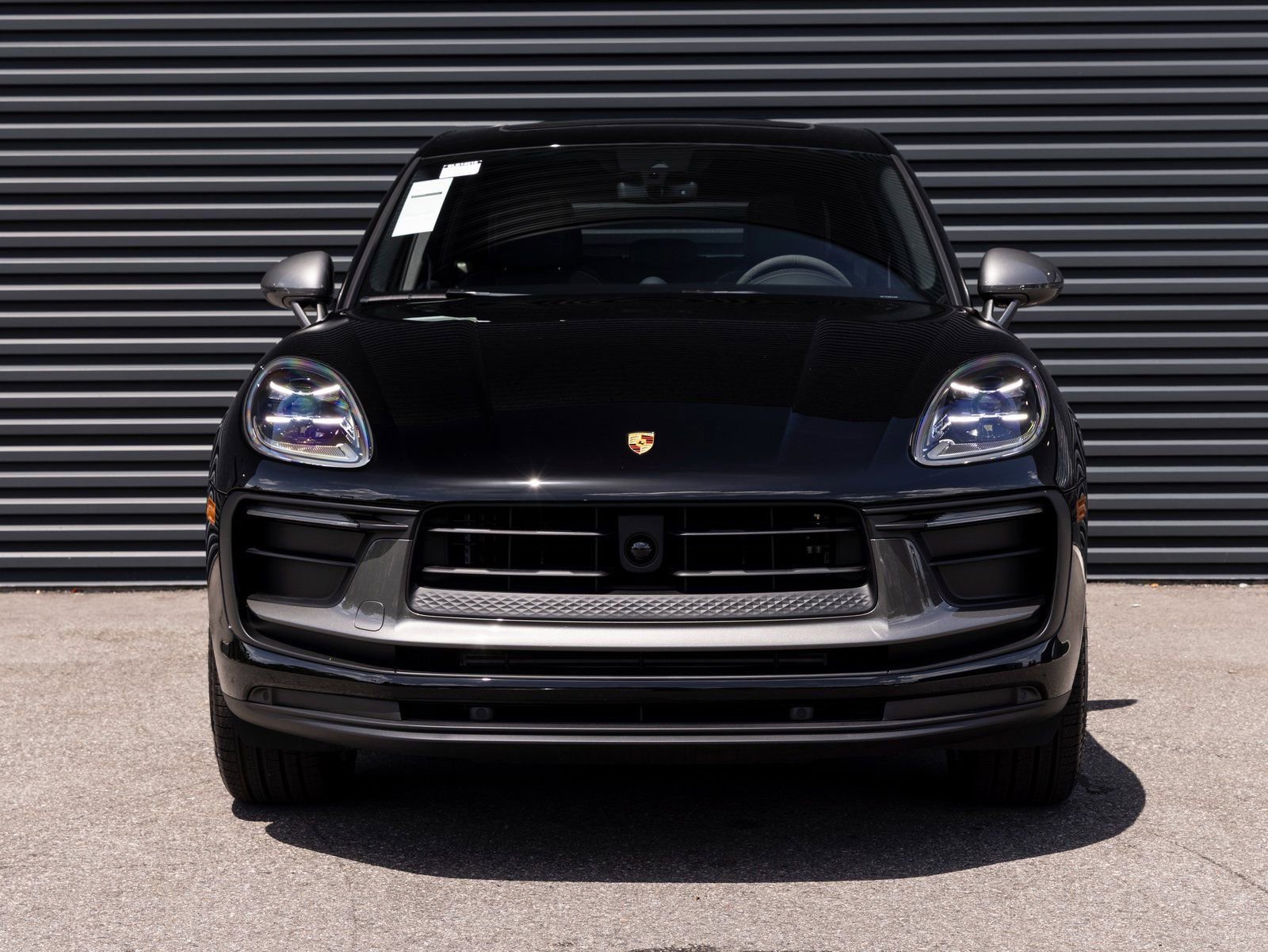 New 2025 Porsche Macan Turbo image 7