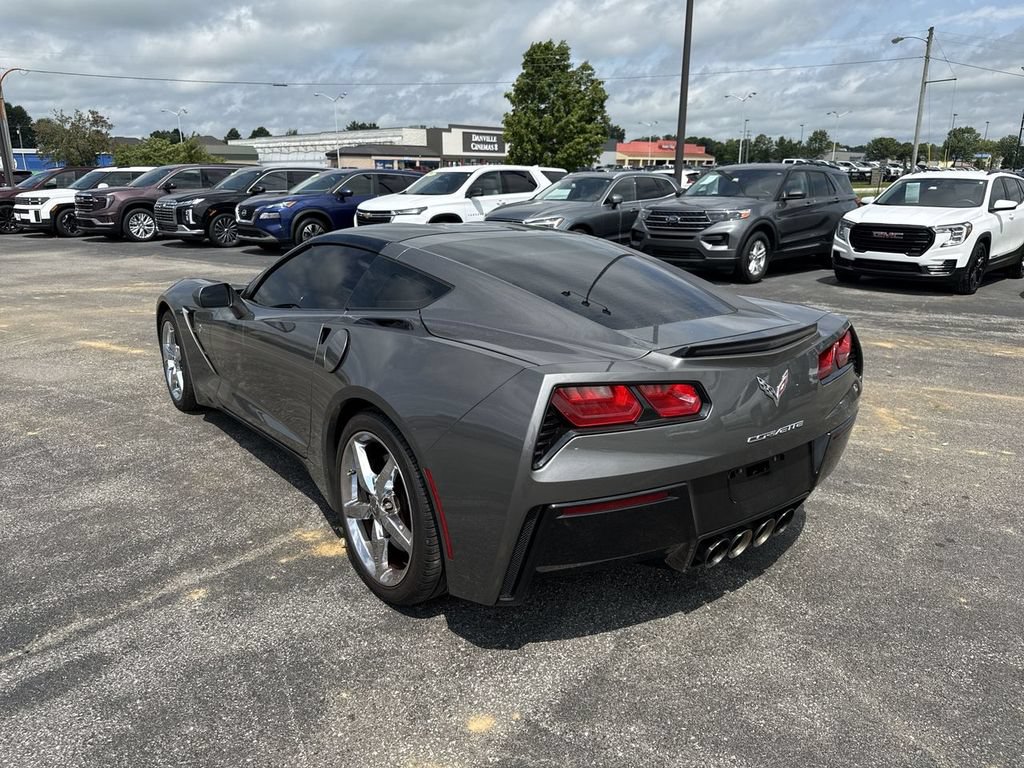 Used 2015 Chevrolet Corvette Stingray Coupe RWD image 4