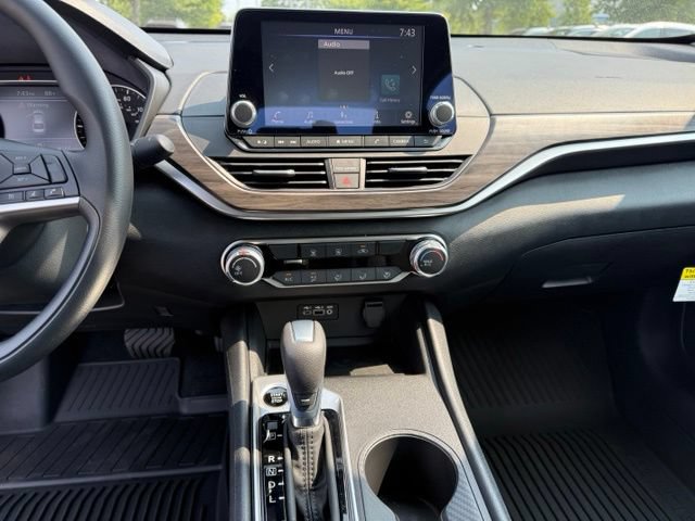 New 2026 Nissan Altima 2.5 SV AWD/4WD image 15