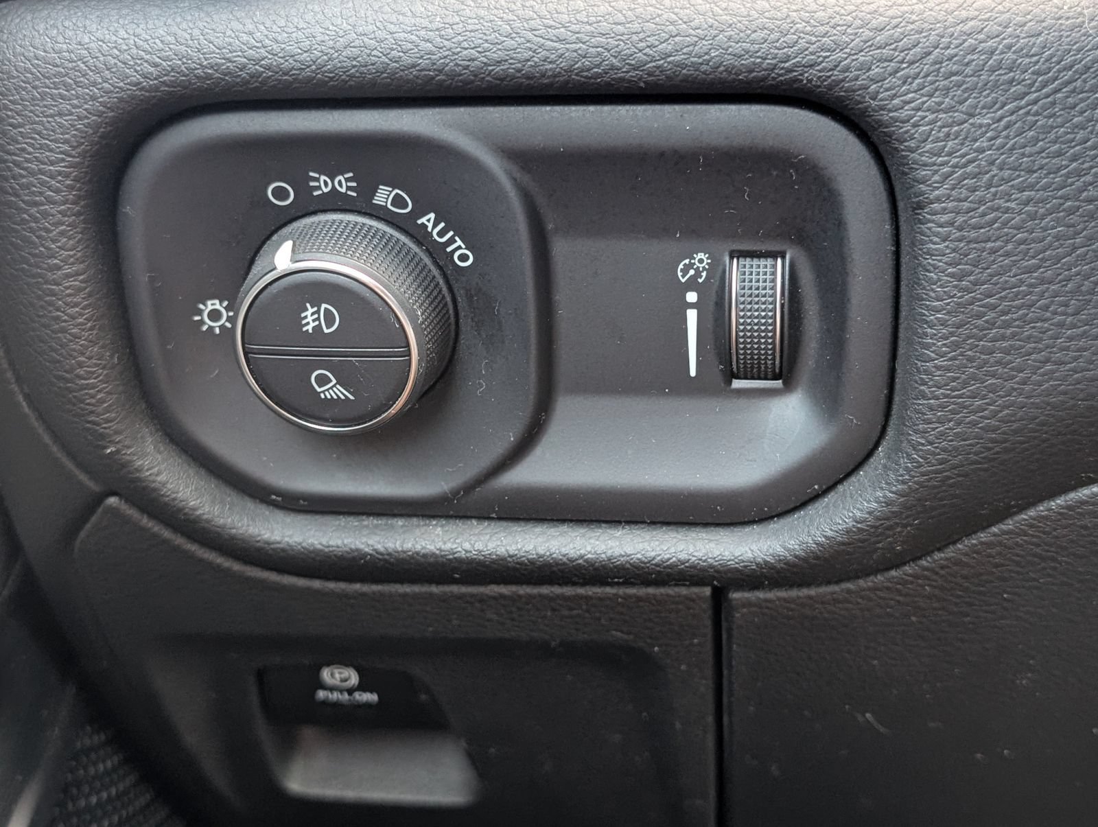 Used 2023 RAM 1500 Big Horn RWD image 17