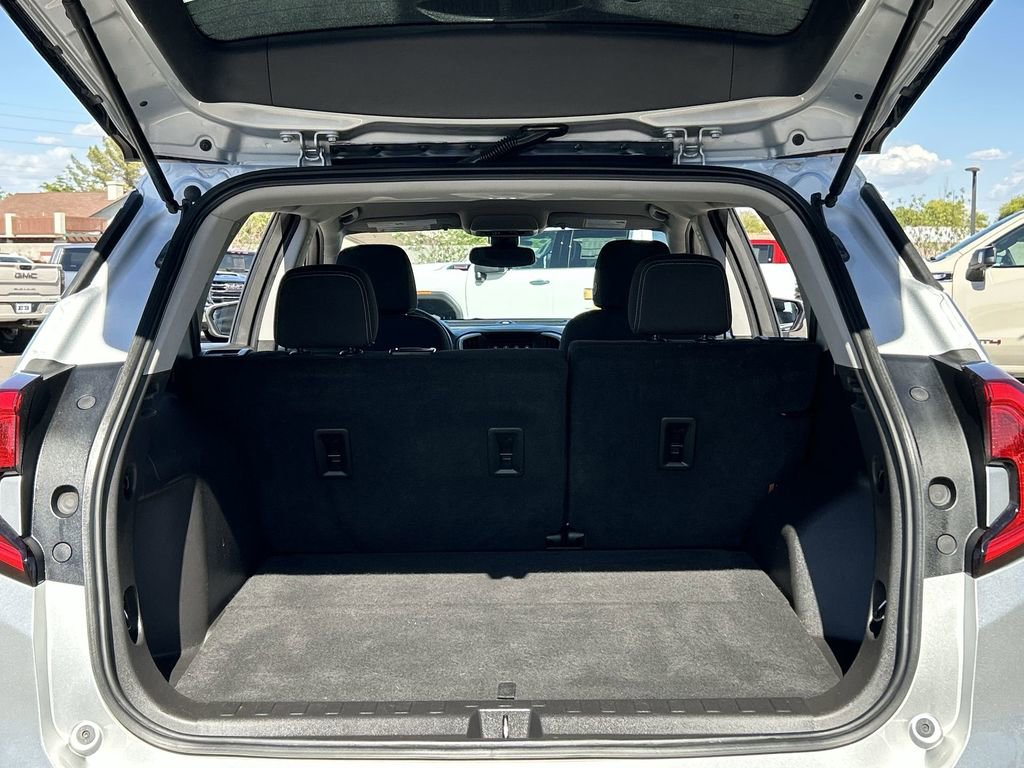 Used 2022 GMC Terrain SLE FWD image 26