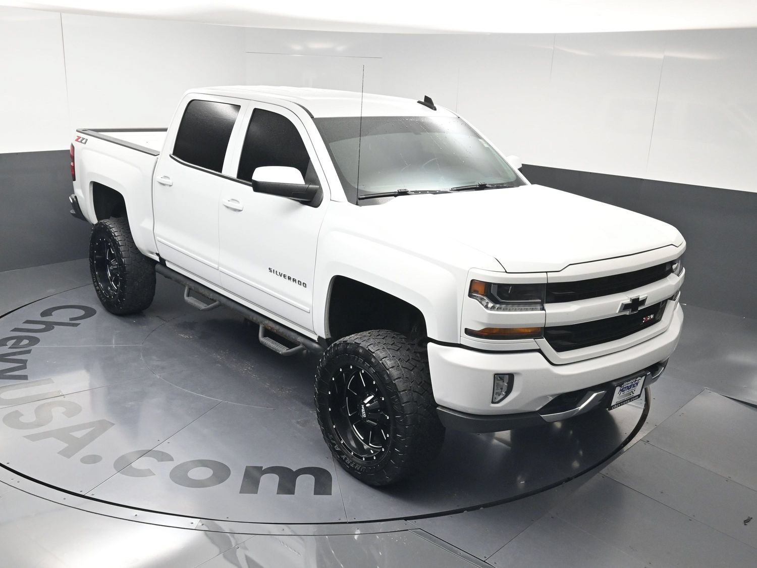 Used 2018 Chevrolet Silverado 1500 LT w/ All Star Edition AWD/4WD image 30