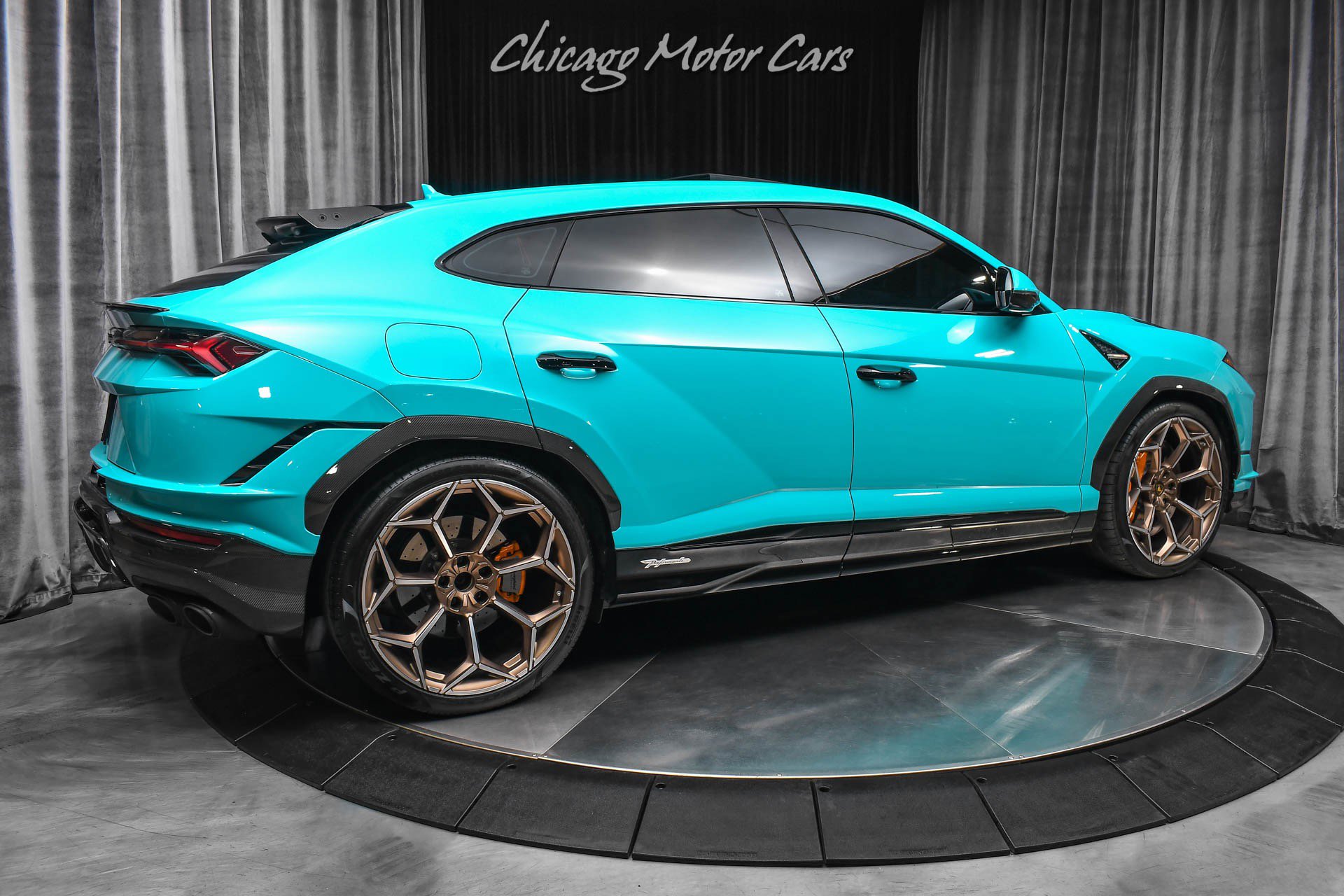 Used 2024 Lamborghini Urus Performante AWD/4WD image 5