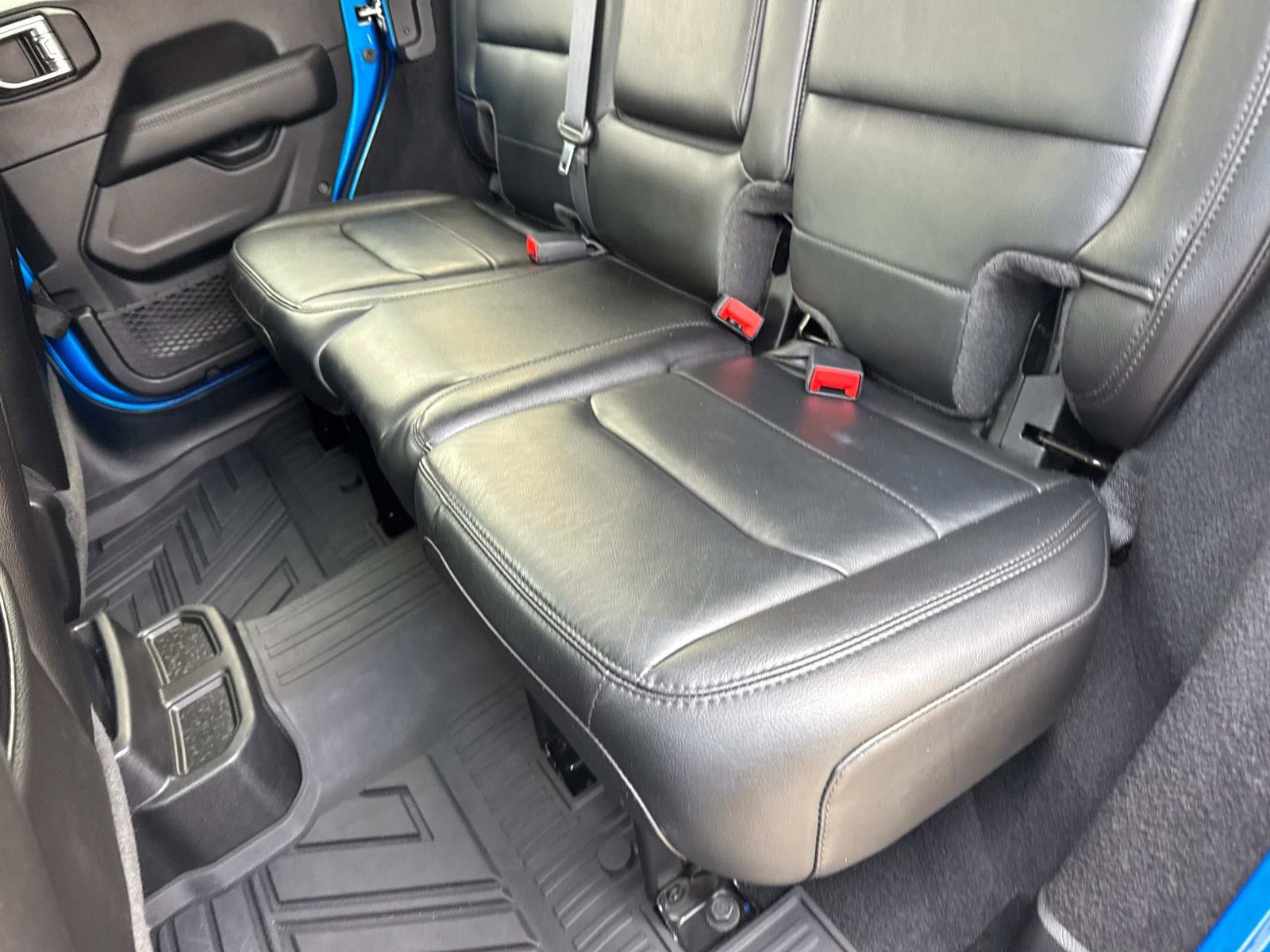 Used 2021 Jeep Wrangler Unlimited Sahara image 12