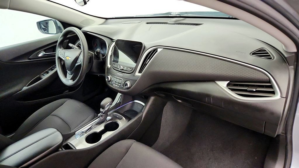 Used 2023 Chevrolet Malibu LT FWD image 20