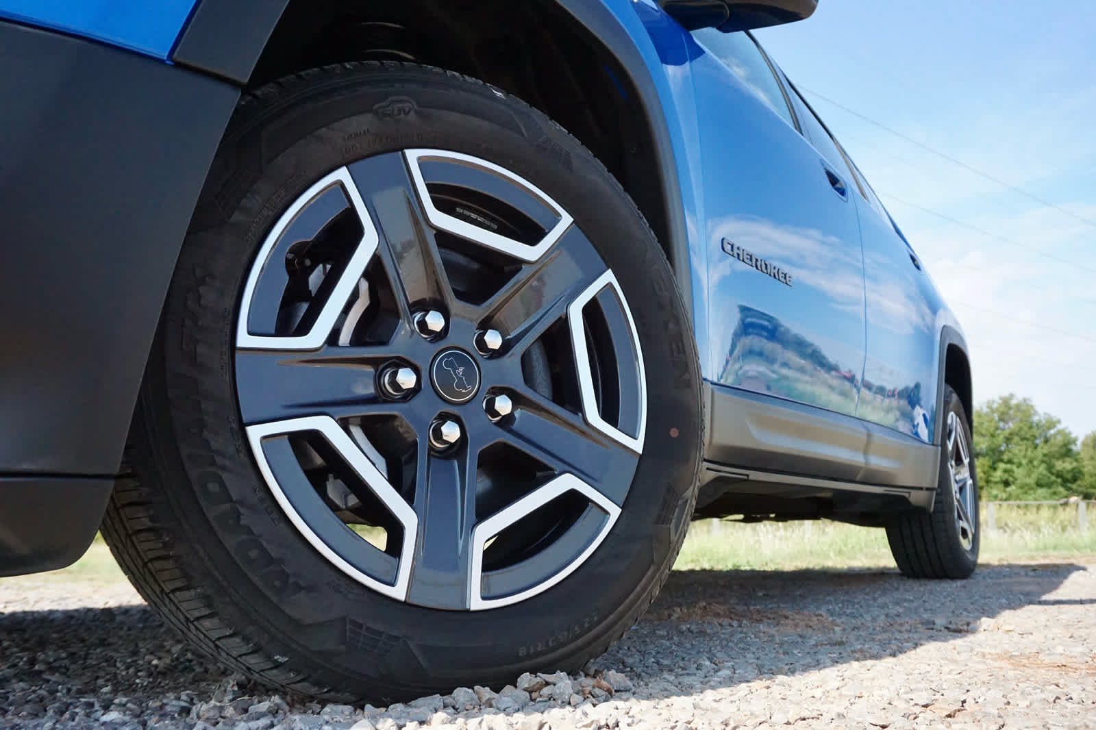 New 2026 Jeep Cherokee Laredo AWD/4WD image 7