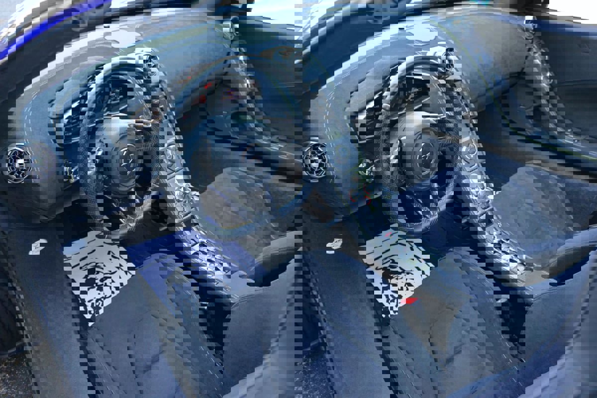 Used 2015 McLaren 650S Spider image 31