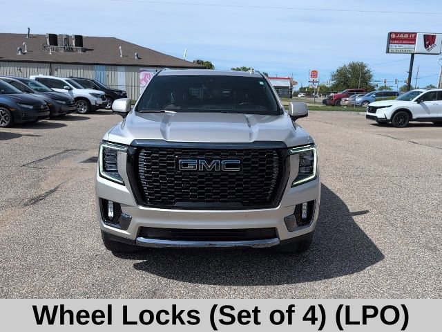 Used 2023 GMC Yukon XL Denali Ultimate AWD/4WD image 18