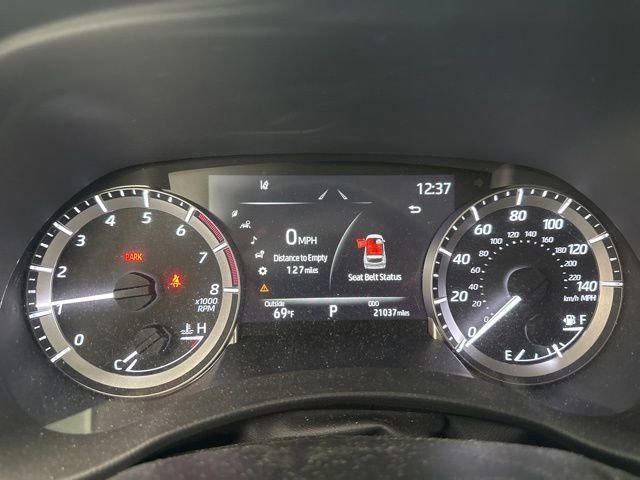 Used 2023 Toyota Highlander L AWD/4WD image 3