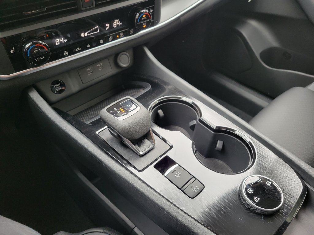 New 2026 Nissan Rogue Dark Armor AWD/4WD image 8