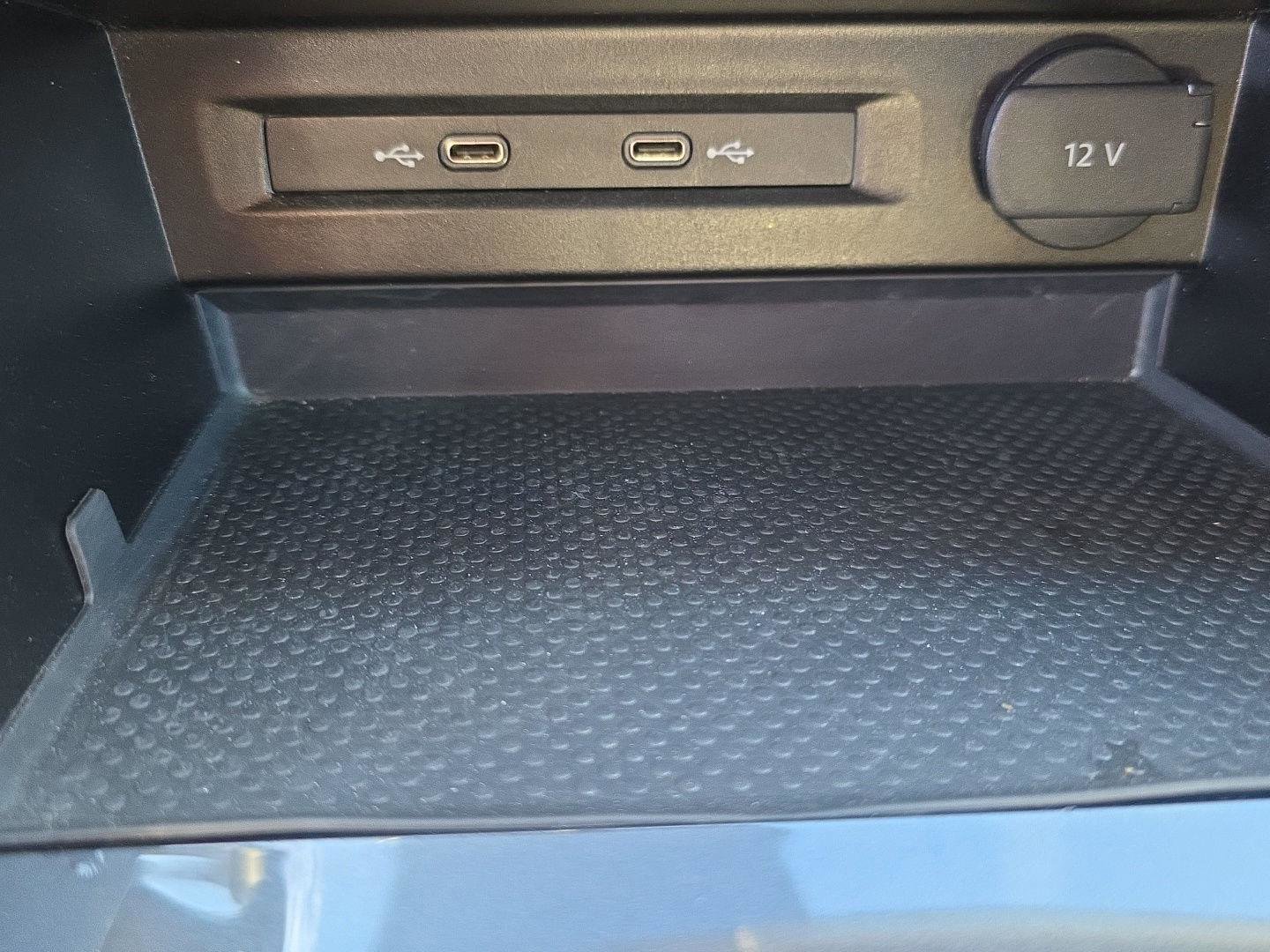 Used 2020 Volkswagen Tiguan S image 18