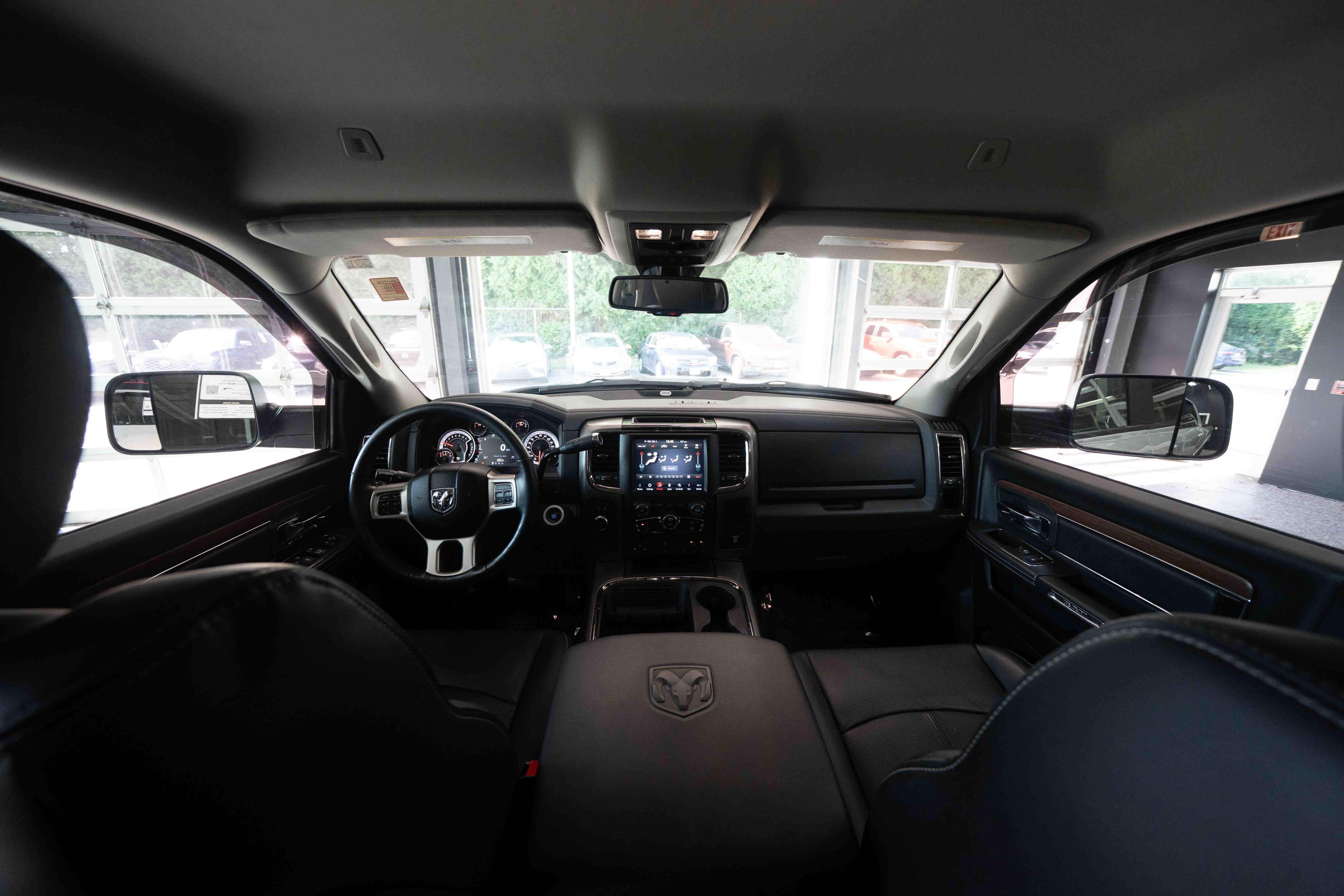 Used 2018 RAM 2500 Laramie w/ Sport Appearance Group AWD/4WD image 19