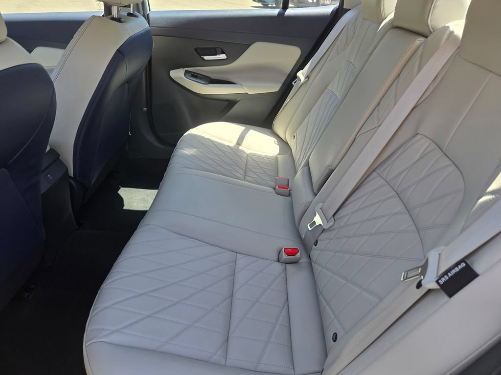 New 2026 Nissan Sentra SL w/ Floor Mat Package FWD image 5